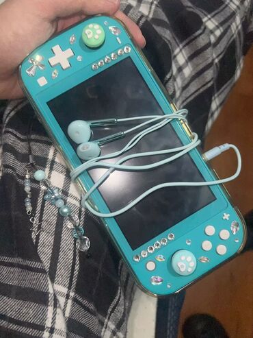 скачать игры на пс3: Nintendo Switch lite,в хорошем состояний 256гб памяти 20-25 игр