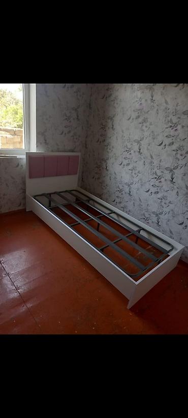 Çarpayılar: Təknəfərlik çarpayı, Bazasız — 11