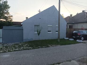 Kuće na prodaju: Na prodaju kuća u Srbobranu (Begluk),blizu osnovne skole J.J.Zmaj