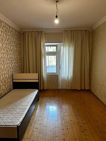 əmlak birjası: Bakı, Yeni Yasamal, 2 otaqlı, Köhnə tikili, m. İnşaatçılar, 65 kv. m — 2