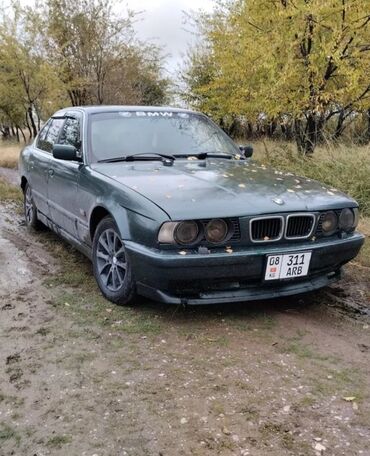 волга сатылат: BMW 518: 1990 г., 1.8 л, Механика, Бензин, Седан