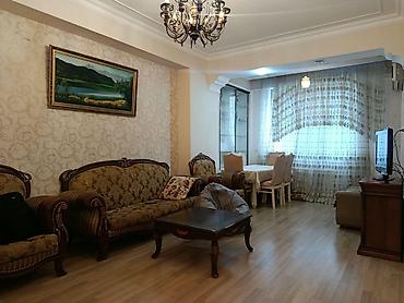 iney satisi: Yasamal, 3 otaqlı, Yeni tikili, m. Elmlər Akademiyası, 120 kv. m — 2