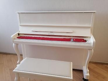 antik samdan: Samick vertical piano – klassik dizaynlı, ağ rəngdə parlaq korpus — 2