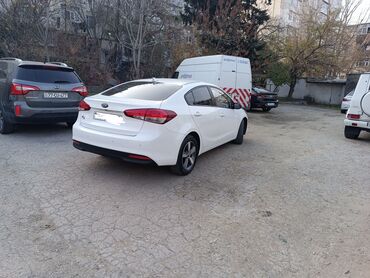 Kia: Kia K3: 1.6 l | 2017 il Sedan — 5