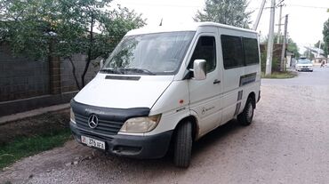 срочно продаю авто нужны деньги: 2002 год КПП механика Объем 2.2 Грузопассажирский 7 мест Низкий