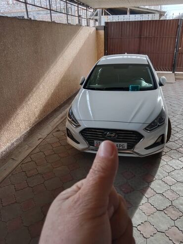 Башка мототранспортту ижарага алуу: Сдаю в аренду! в день 1800сом! залог 25 000сом. возраст от 25-55лет
