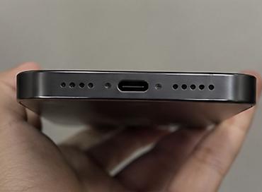 iphone 2 sim: IPhone 15 Pro Max, Б/у, 256 ГБ, Black Titanium, Зарядное устройство, Защитное стекло, Чехол, 100 % — 7