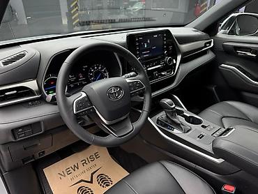 с сша: Toyota Highlander: 2020 г., 2.5 л, Вариатор, Гибрид, Кроссовер — 7