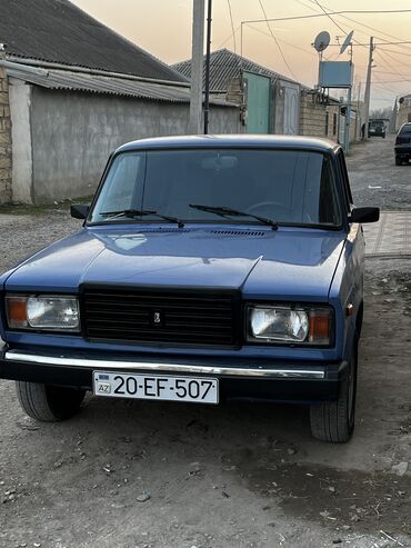 VAZ (LADA): Salam satılır ili 2005 salon gül veziyetde çürüyü yoxdur ideal