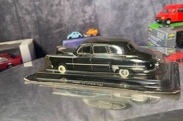Avtomobil modelləri: Коллекционная модель zim gaz12 black 1952 deagostini scale 1:43 — 9