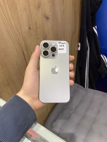 Apple iPhone: IPhone 15 Pro, Новый, 256 ГБ, Чехол, Кабель, Коробка, 100 %