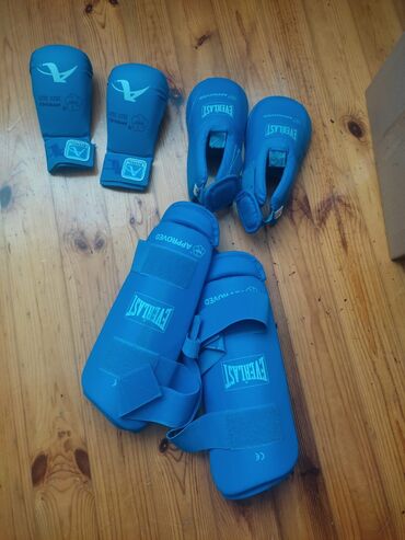 qadınlar üçün dəri əlcəklər: "Everlast approved"-karate ləvazimatları az işlənib təzə kimidi