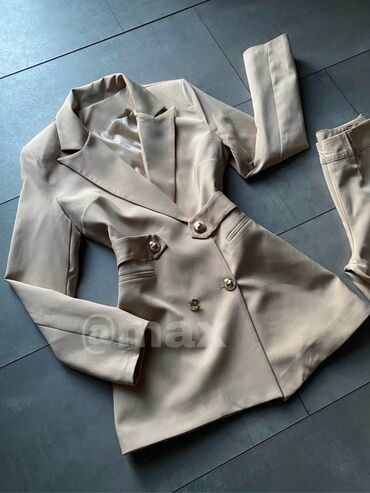 Kompleti: New,,Royal Dreamer’’Suitvelicine:36/38/40/42/44/46 Boje:Crna Bela — 12