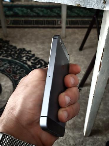 samsung 980: Lot: 3 ədəd mobil telefon - Samsung (ağ rəng, böyük ekranlı Galaxy — 7