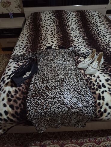 Dəstlər, kostyumlar: Şam dəsti – ziyafət geyimi, ayaqqabı və çanta - Don: Tam — 1