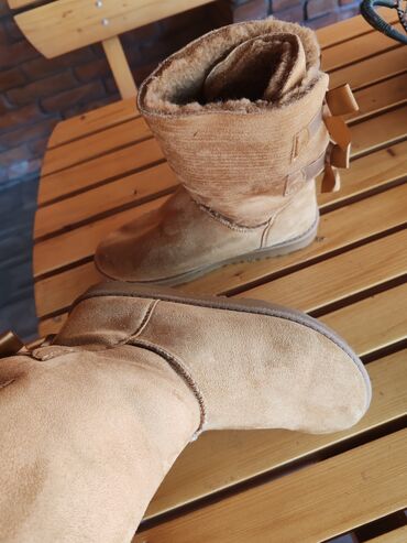 čizme nike: Ugg čizme, bоја - Braon, 36