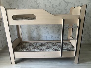 двух яростный кровать детский: Двухъярусная кровать, Для девочки, Для мальчика, Б/у
