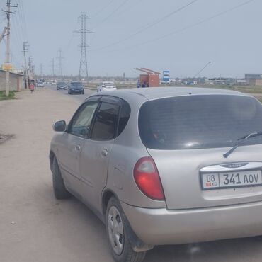 авто в киргизии: Daihatsu Sirion: 1998 г., 1 л, Автомат, Бензин, Хэтчбэк