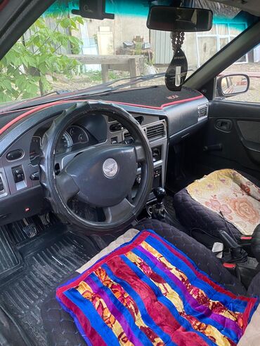 тико машина: Daewoo Nexia: 2011 г., 1.5 л, Механика, Бензин, Седан