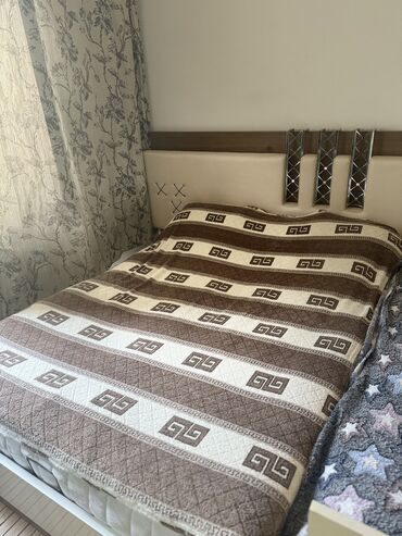 yatax dəsti: Двуспальная кровать, Азербайджан, Б/у