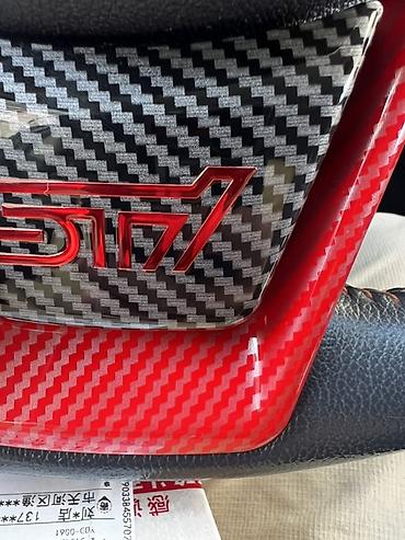 Тюнинг: Накладки на руль Subaru (STI-стиль), карбон/красный - Комплект — 4