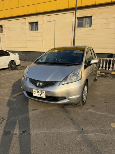 ханжа фит: Honda Fit: 2008 г., 1.3 л, Вариатор, Бензин, Хэтчбэк