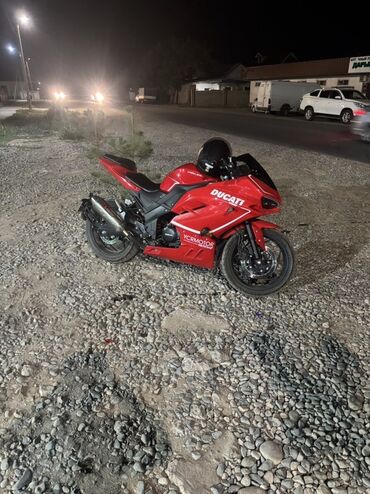 купить мотоцикл в рассрочку без банка: Спортбайк Ducati, 250 куб. см, Бензин, Взрослый, Б/у