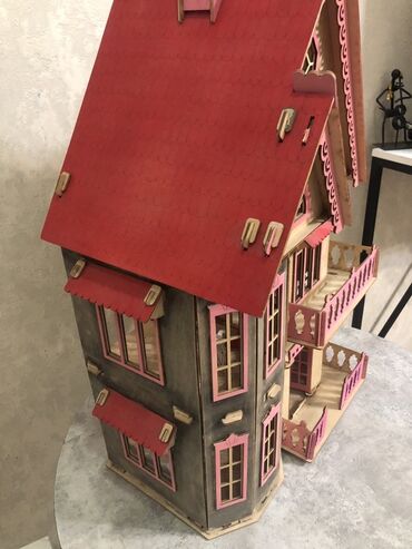 Игрушки: Деревянный кукольный домик с двумя этажами и мансардой. Высота -72 см at lalafo.kg — 3 Игрушки: Деревянный кукольный домик с двумя этажами и мансардой. Высота -72 см — 3