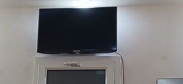 Televizorlar: İşlənmiş Televizor Hoffmann 82" Ünvandan götürmə