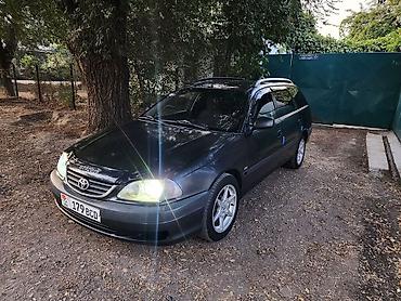 Унаа сатуу: Toyota Avensis: 2003 г., 1.8 л, Кол менен иштөөчү, Бензин, Универсал — 4