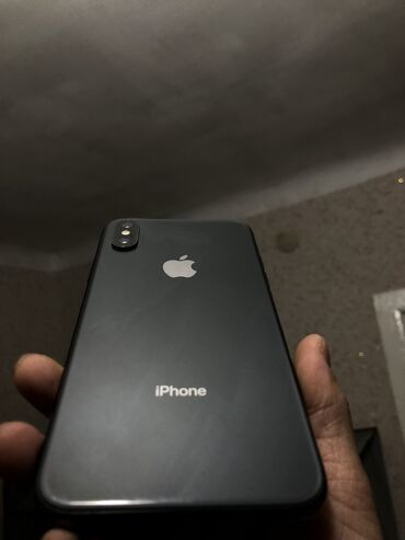 Apple iPhone: IPhone Xs, Б/у, 64 ГБ, Jet Black, Чехол, 90 %