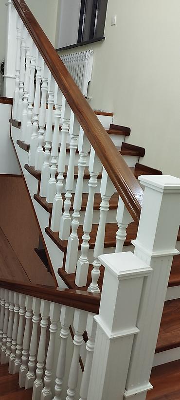 Деревянные лестницы: Деревянная лестница Для дома, Форма лестницы: Прямая, Стиль: Классический — 17