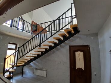 дом центр бишкек: 170 м², 5 комнат, Свежий ремонт Без мебели