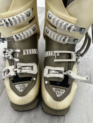 продам лыжи бу: Лыжные ботинки Dynafit Размер 37,5 Все крепления исправно работают