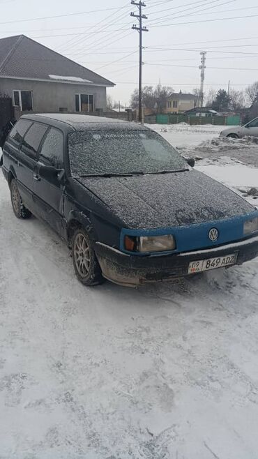 Volkswagen: Volkswagen Passat: 1991 г., 1.8 л, Механика, Бензин, Седан