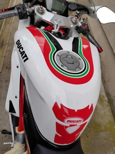 Ostalo: DUCATI 848EVO - nalepnice - 1116 📌 Opis: Samolepljive nalepnice — 9