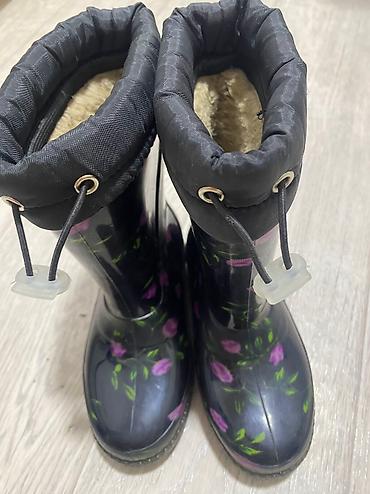 Детская обувь: Обувь на девочку 27-28 размер В хорошем состоянии Оригинал Покупали — 22