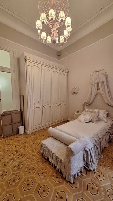 Köhnə tikili: Bakı, 6 otaqlı, Köhnə tikili, m. Sahil, 350 kv. m — 13