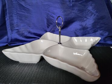 Ostalo posuđe: Porcelanski nov etazer. Etazer za na sto. Visina sa na lalafo.rs — 7 Ostalo posuđe: Porcelanski nov etazer. Etazer za na sto. Visina sa — 7