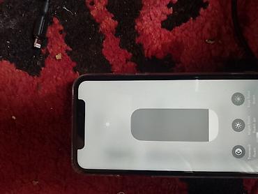 Apple iPhone: IPhone 11 Pro — 9