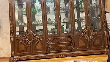Bufetlər: Təmiz və səliqəli qorka təzədən seçilmir - Material: ağac karkas, şüşə — 2