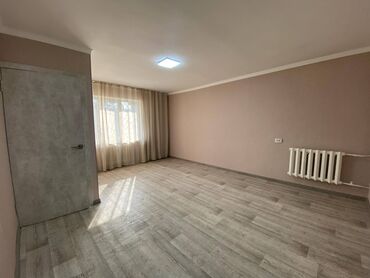 Продажа квартир: 1 комната, 30 м², Хрущевка, 1 этаж, Косметический ремонт