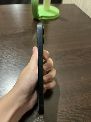 apple notebook: IPhone 13, Qara — 2