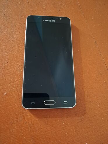 telefon samsung j5 2015: Samsung Galaxy J5 2016, 2 GB, rəng - Qara