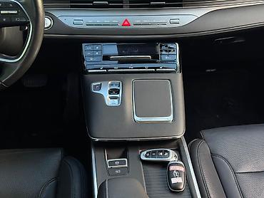 Hyundai: Hyundai Grandeur: 2021 г., 3 л, Автомат, Газ, Седан — 6