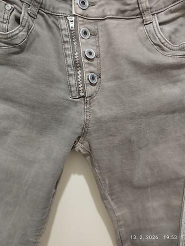 Farmerke: Sive farmerke – slim/skinny kroj - Dužina 98 cm širina struka 39 cm - — 3