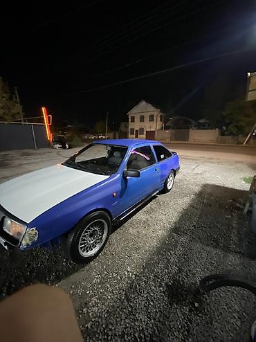сошки: Ford Sierra: 1984 г., 2 л, Механика, Бензин, Купе — 4