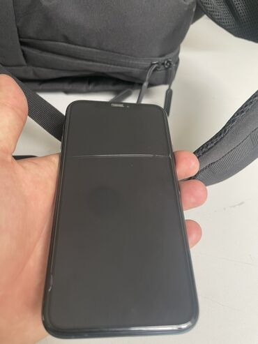 Apple iPhone: IPhone 11 Pro, Б/у, 256 ГБ, Matte Midnight Green