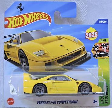 Hot wheels F40 ferrari modelleri. Modeller tam ideal veziyyetde. Elaqe