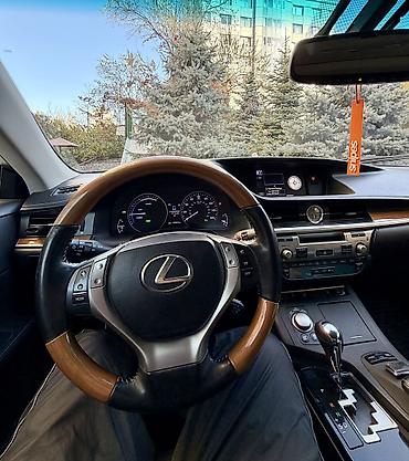 tayota spasio: Lexus ES: 2014 г., 2.5 л, Автомат — 9